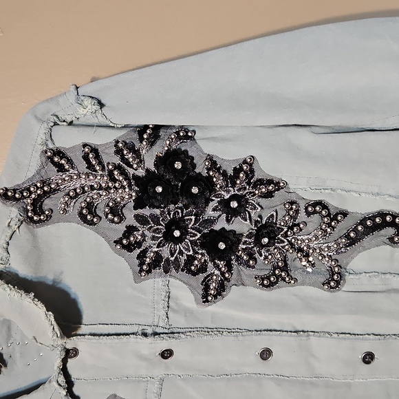 POL Embellished Green/Back Cotton Cropped Top - Picture 8 of 12